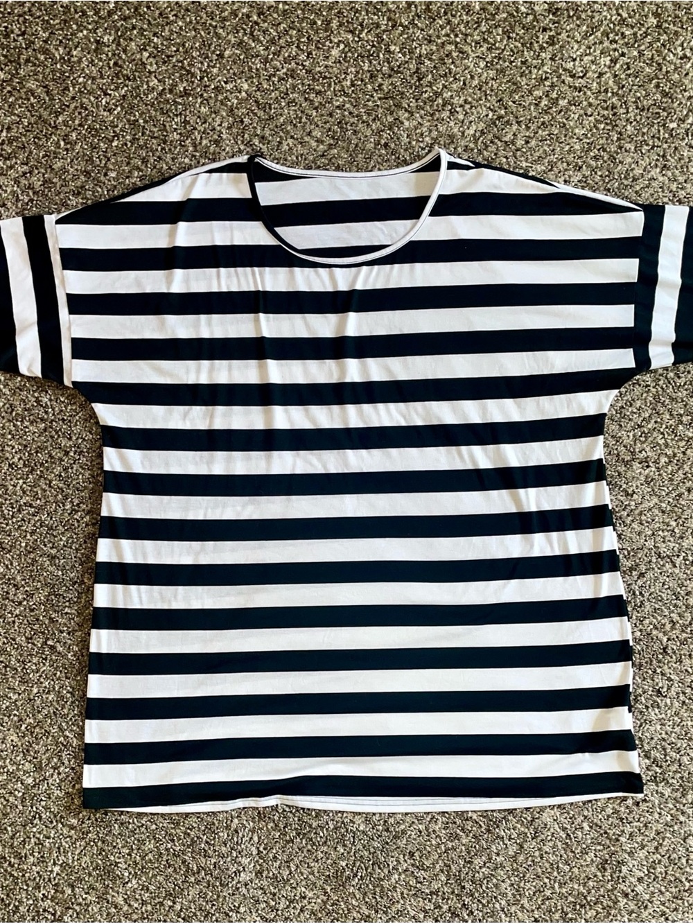 SHEIN Curve Black & White Striped Tee Size Womens 2X